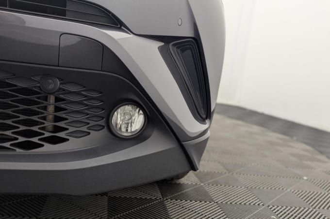 2025 Toyota C-hr