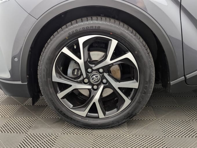 2025 Toyota C-hr