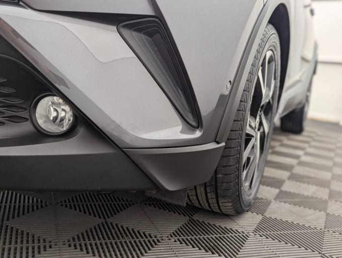 2025 Toyota C-hr
