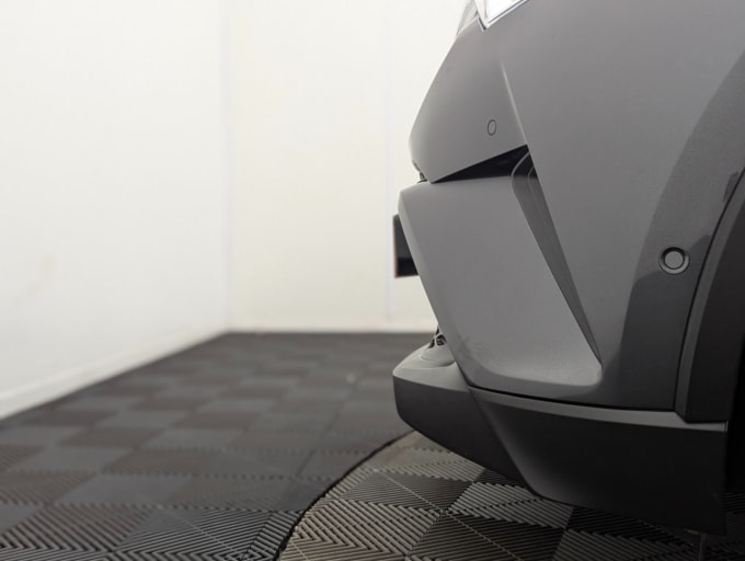 2025 Toyota C-hr