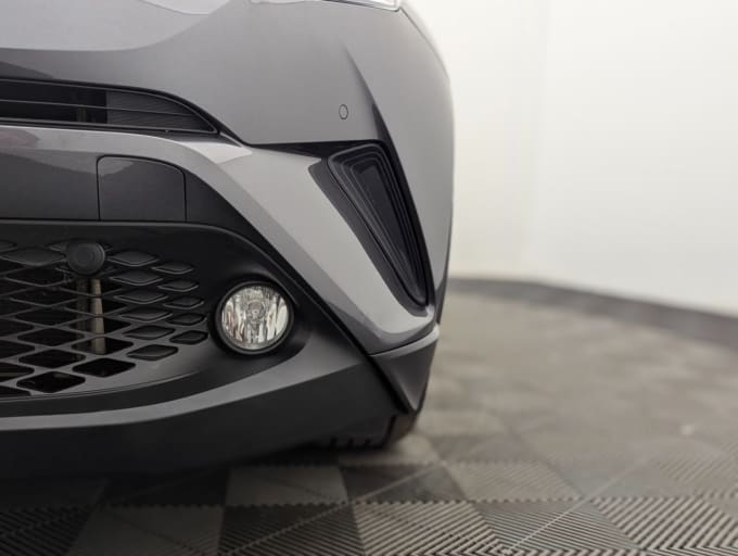 2025 Toyota C-hr
