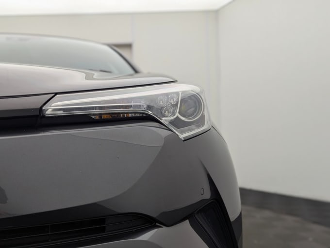2025 Toyota C-hr