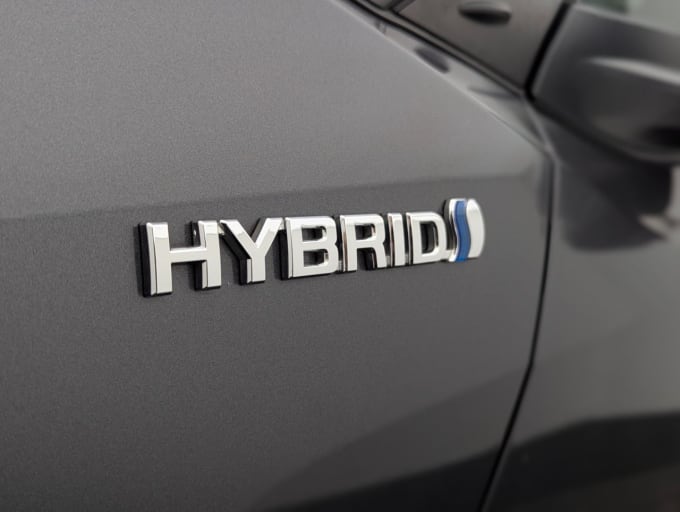 2025 Toyota C-hr