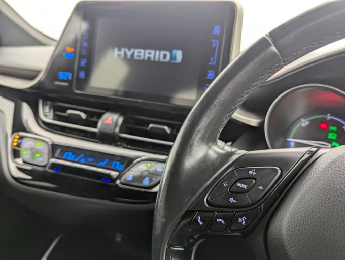2025 Toyota C-hr