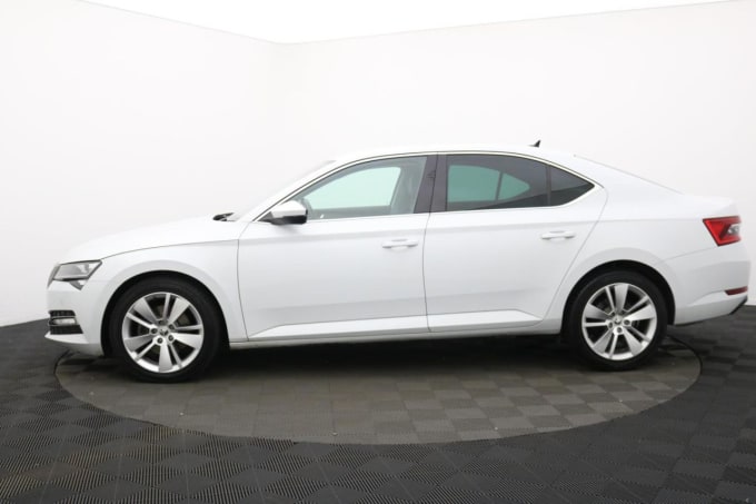2025 Skoda Superb