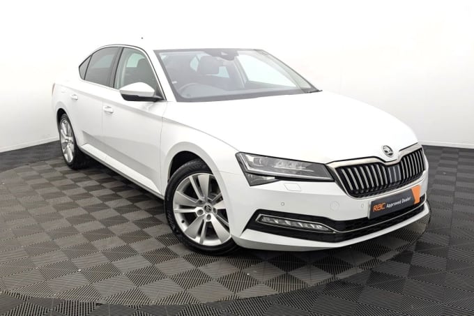 2025 Skoda Superb