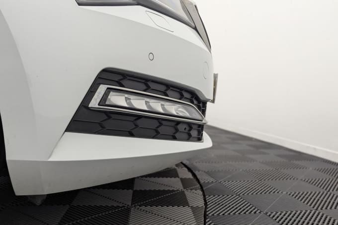 2025 Skoda Superb