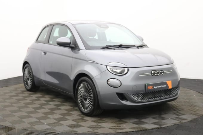 2025 Fiat 500e