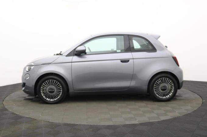 2025 Fiat 500e