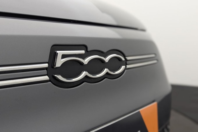 2025 Fiat 500e