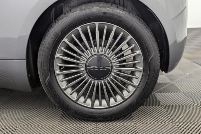 2025 Fiat 500e