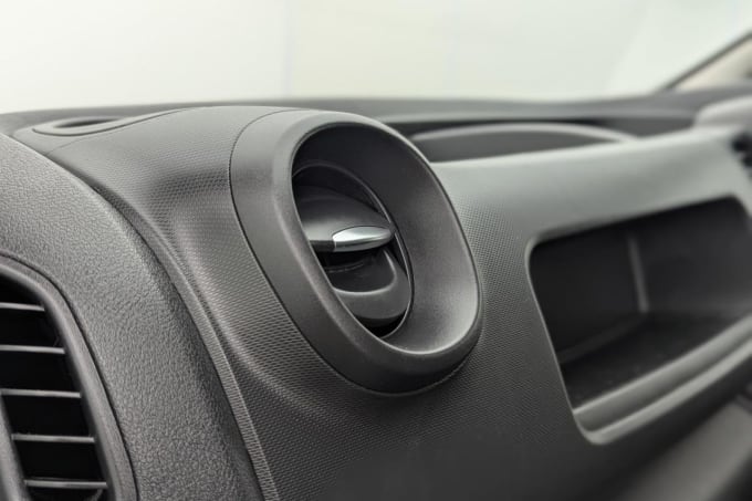 2025 Renault Trafic