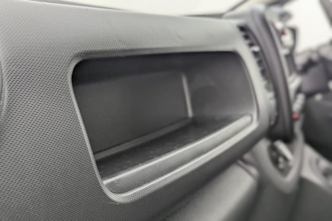2025 Renault Trafic