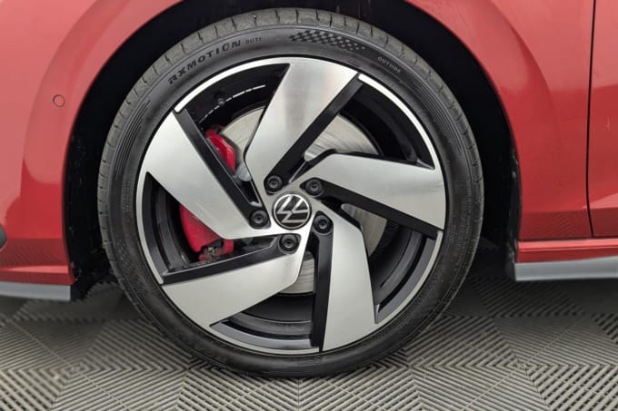 2025 Volkswagen Golf