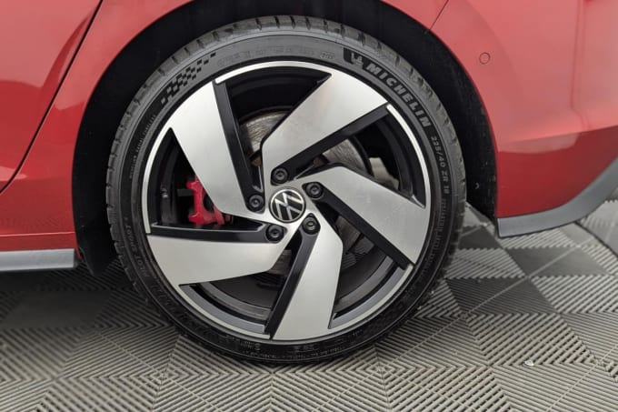 2025 Volkswagen Golf