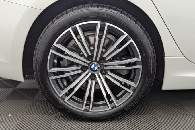 2025 BMW 3 Series