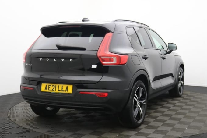 2025 Volvo Xc40