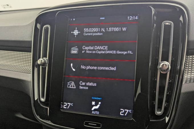 2025 Volvo Xc40