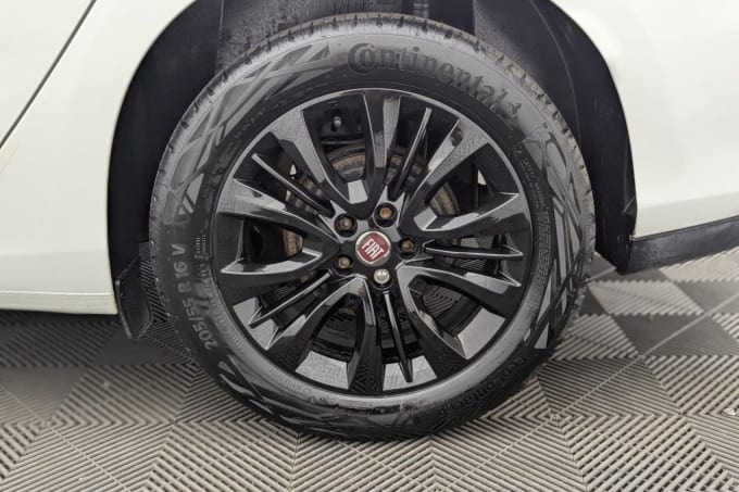 2025 Fiat Tipo