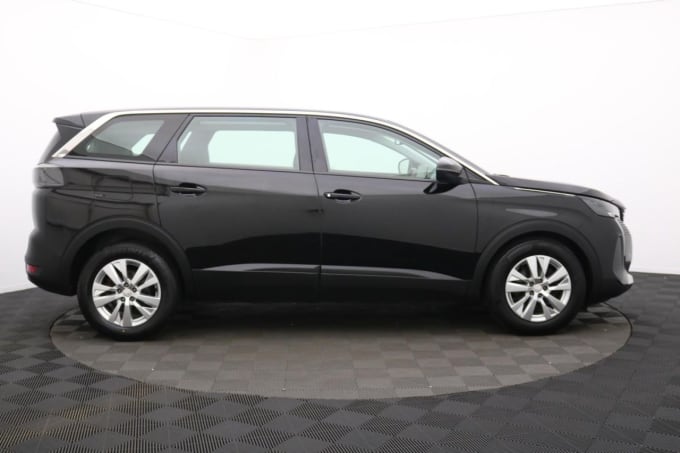 2025 Peugeot 5008