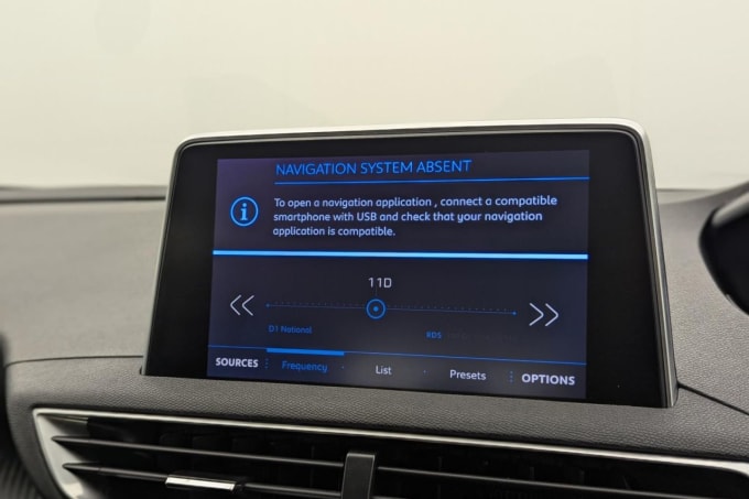2025 Peugeot 5008