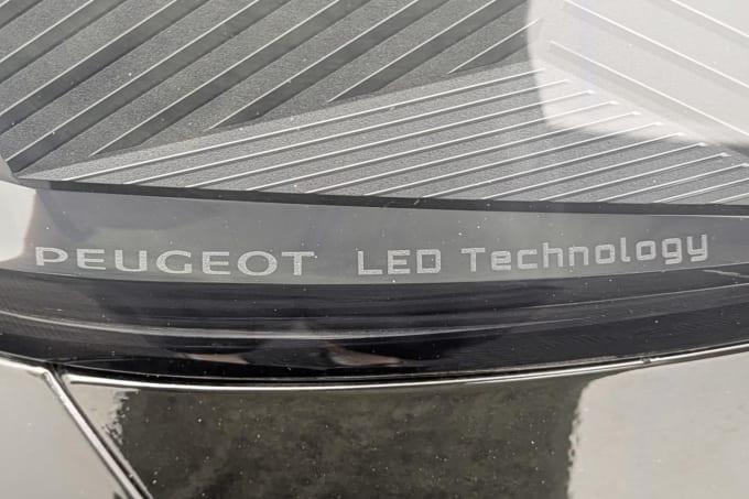 2025 Peugeot 5008