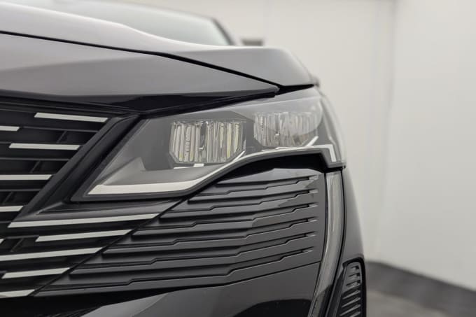 2025 Peugeot 5008