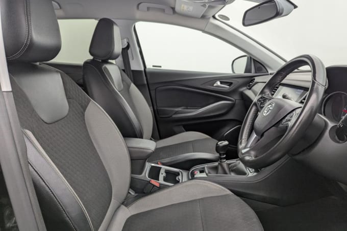 2025 Vauxhall Grandland X