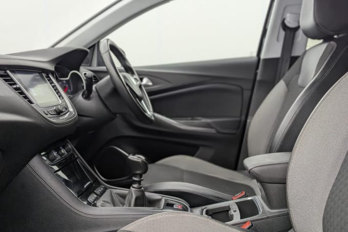 2025 Vauxhall Grandland X