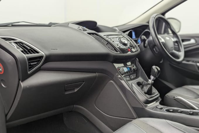 2025 Ford Kuga