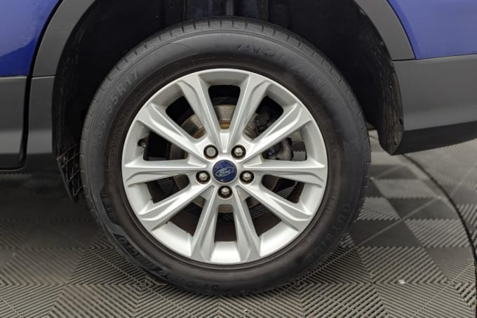 2025 Ford Kuga