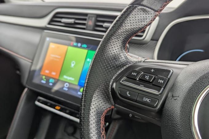 2025 Mg Mg Zs