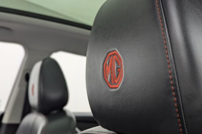 2025 Mg Mg Zs