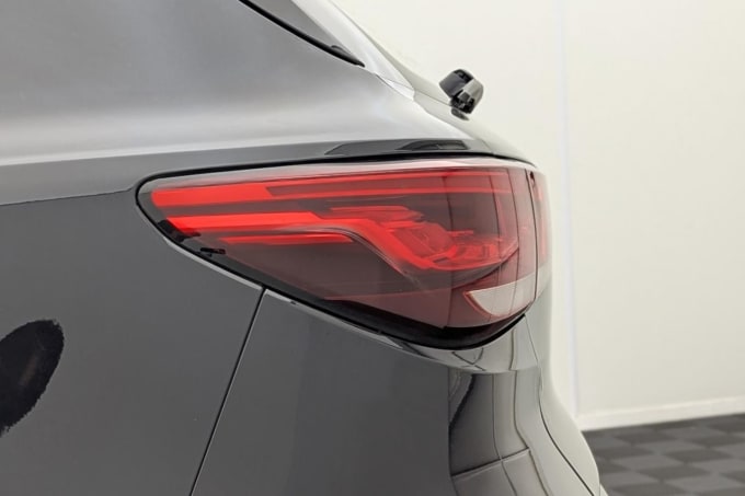2025 Mg Mg Zs