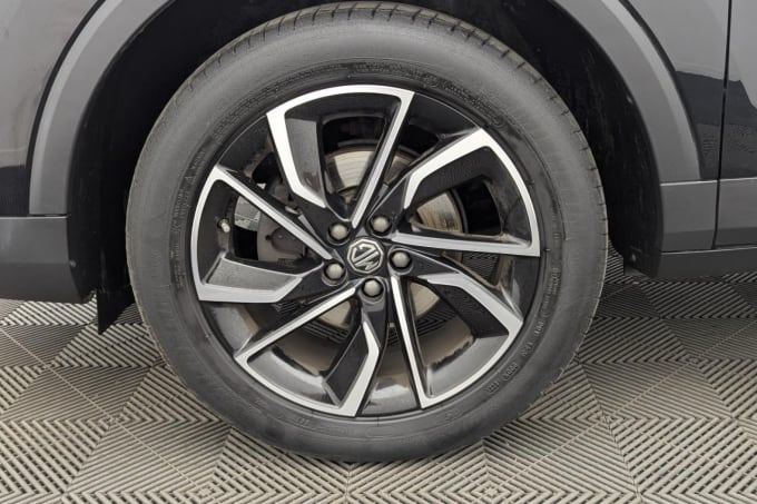 2025 Mg Mg Zs