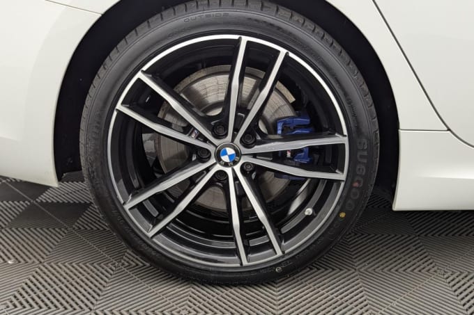 2025 BMW 3 Series