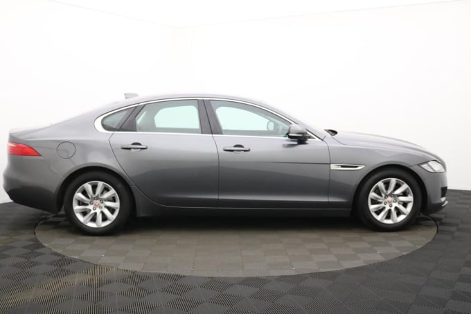 2025 Jaguar Xf
