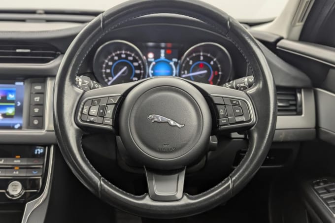 2025 Jaguar Xf