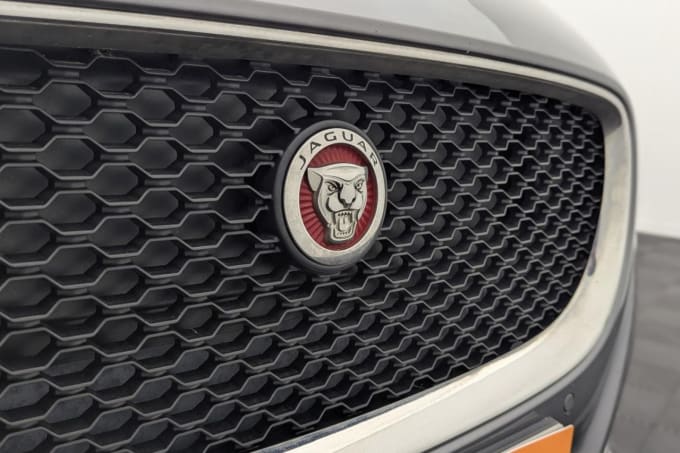2025 Jaguar Xf