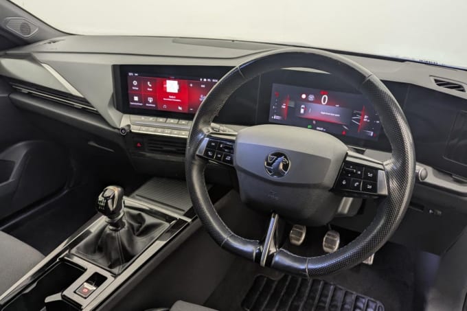 2025 Vauxhall Astra