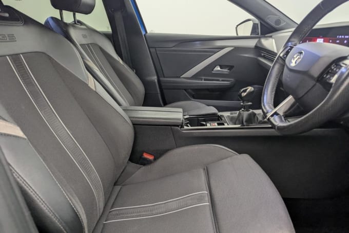 2025 Vauxhall Astra