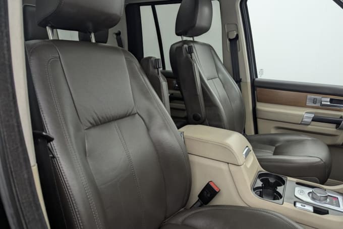 2025 Land Rover Discovery 4