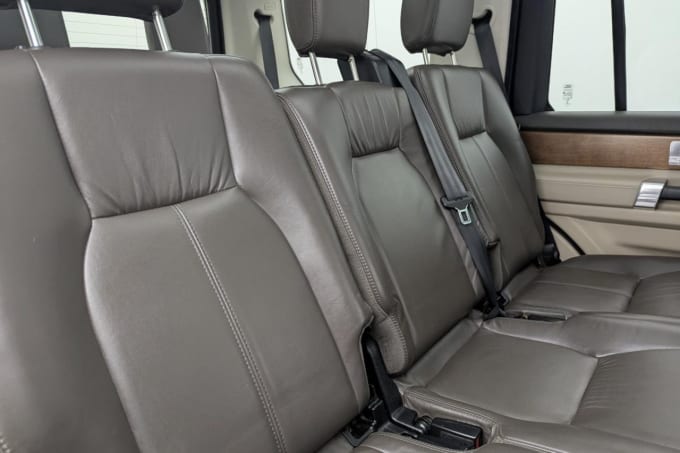 2025 Land Rover Discovery 4