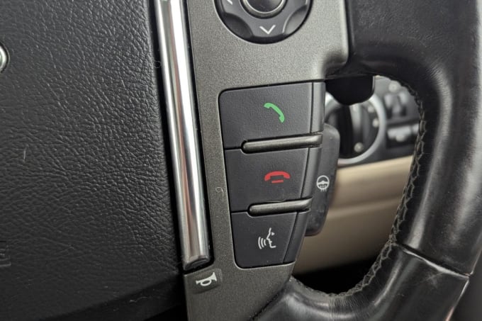 2025 Land Rover Discovery 4