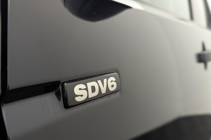 2025 Land Rover Discovery 4