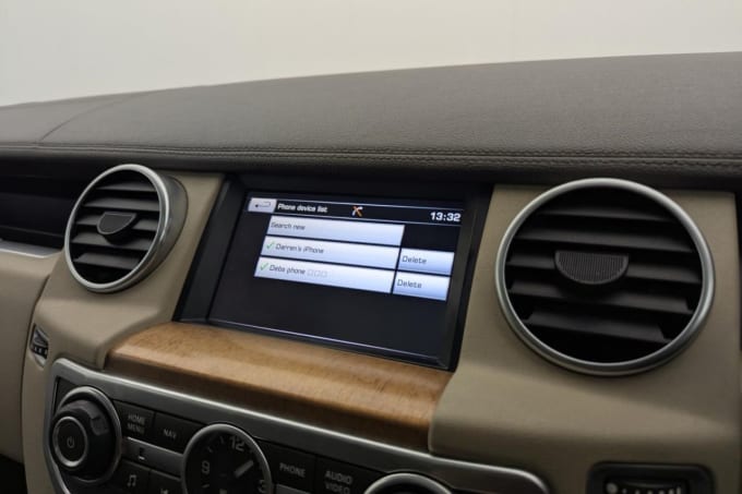 2025 Land Rover Discovery 4