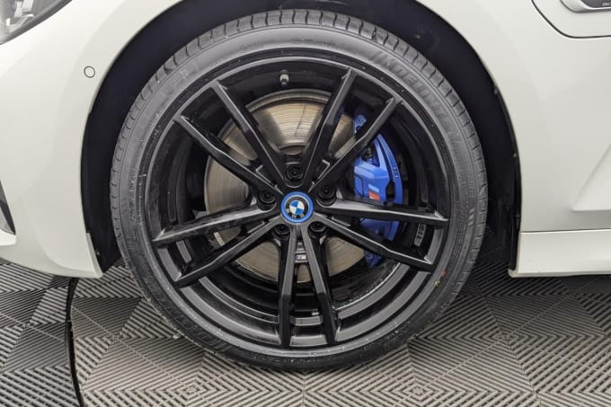 2025 BMW 3 Series