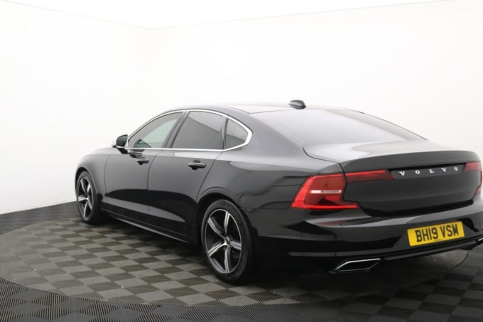 2025 Volvo S90