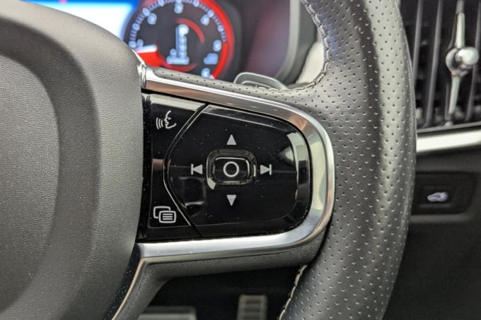 2025 Volvo S90