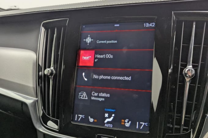 2025 Volvo S90